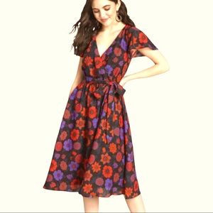 New with tags! ModCloth | Fits of Bliss Short Sleeve Dress Floral